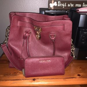 Michael Kors Hamilton Purse with wallet